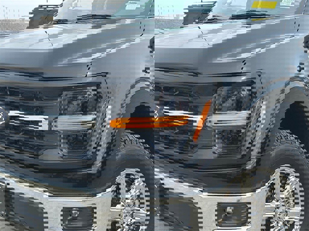 Used 2024 Ford F150 XLT image 3