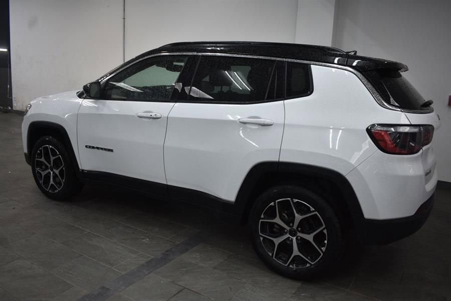 Used 2025 Jeep Compass Limited AWD/4WD image 5