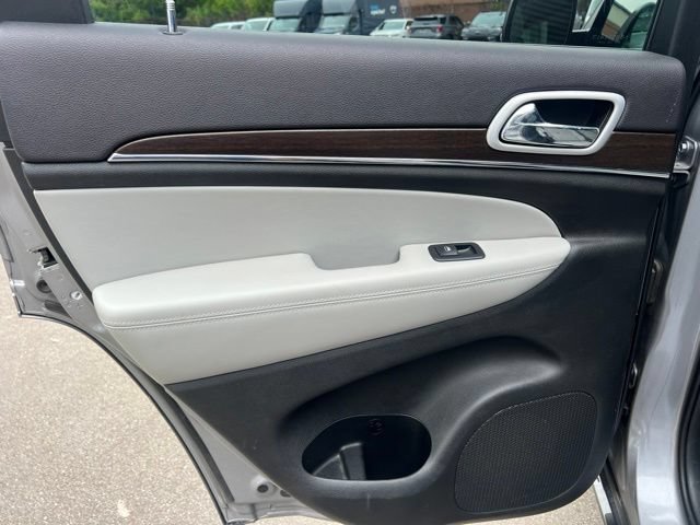 Used 2018 Jeep Grand Cherokee Limited RWD image 16
