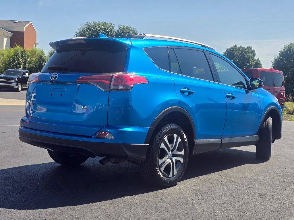 Used 2018 Toyota RAV4 LE w/ All Weather Liner Package FWD image 8