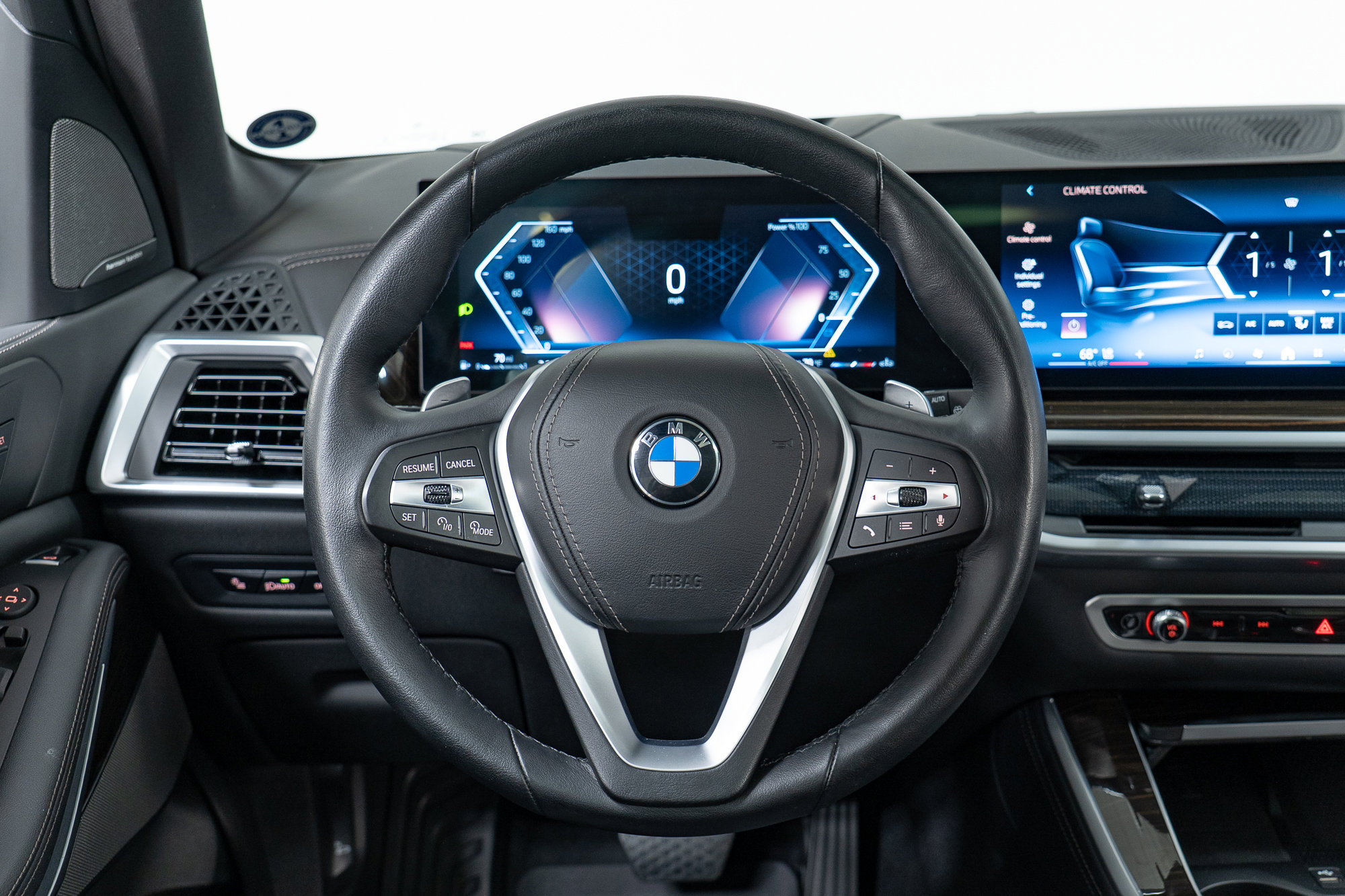 Used 2024 BMW X5 xDrive40i w/ Premium Package AWD/4WD image 17