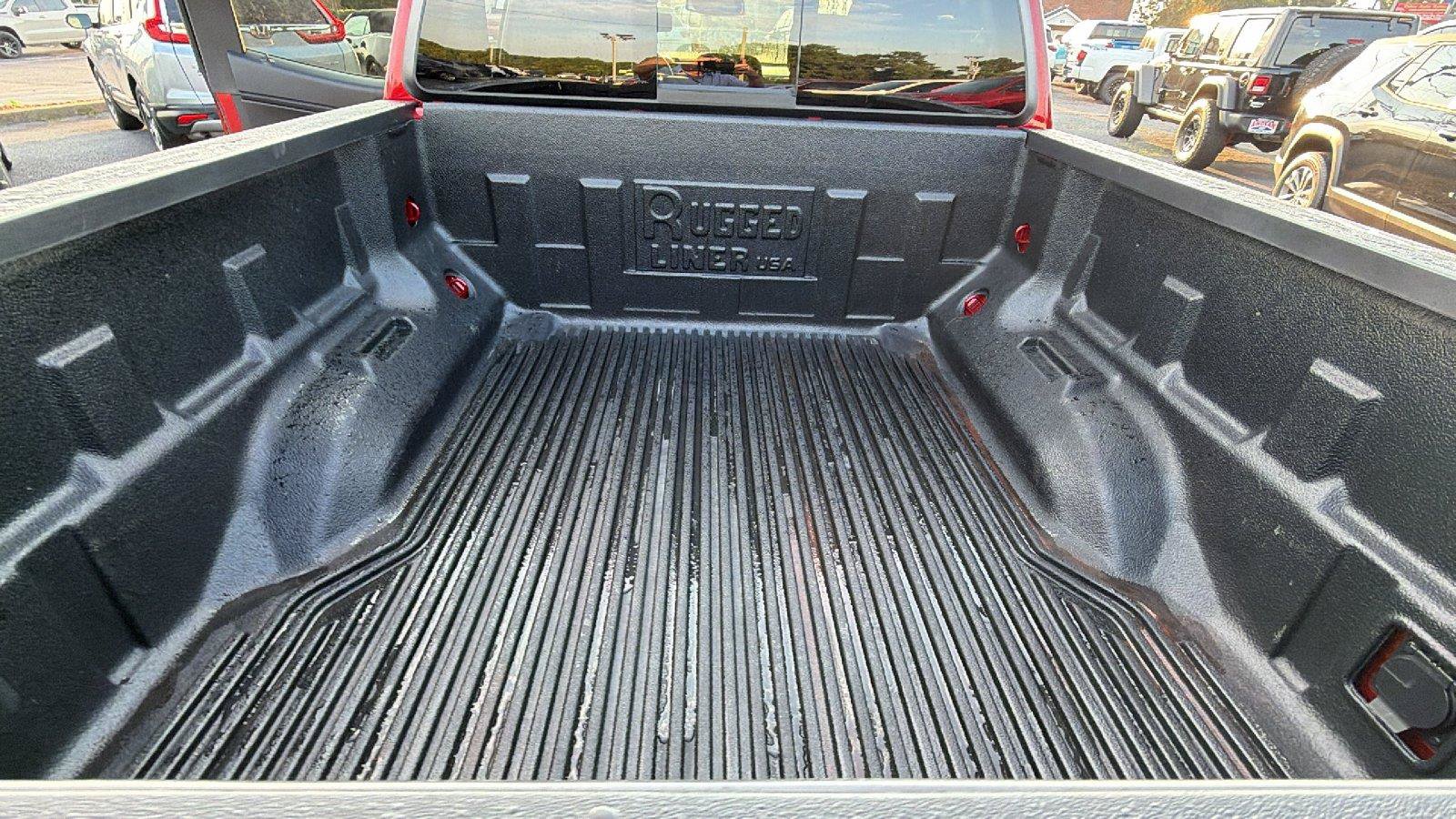 Used 2024 Chevrolet Colorado Z71 w/ Z71 Convenience Package 2 AWD/4WD image 12