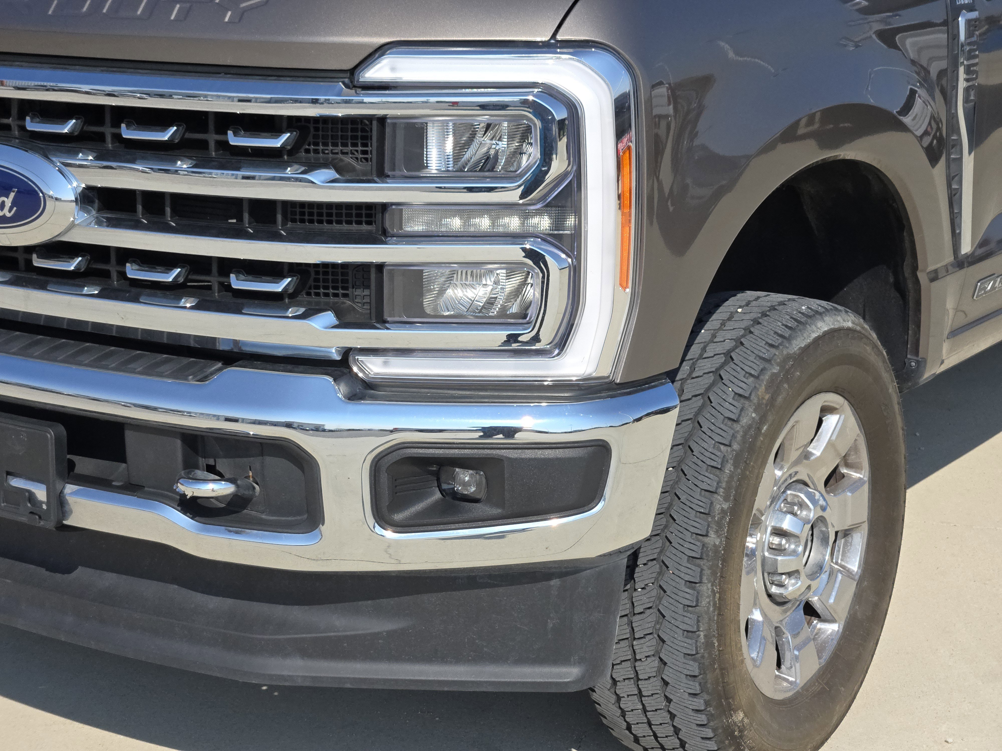 Used 2023 Ford F250 Lariat w/ Chrome Package image 9