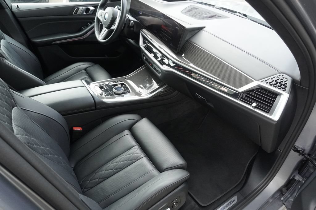 Used 2026 BMW X7 M60i AWD/4WD image 22
