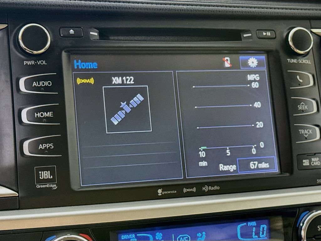 Used 2016 Toyota Highlander Limited AWD/4WD image 7