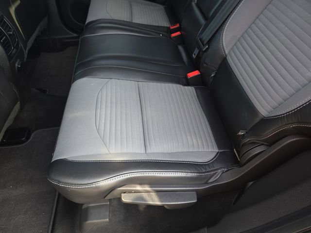 Used 2019 Ford Escape SE image 28