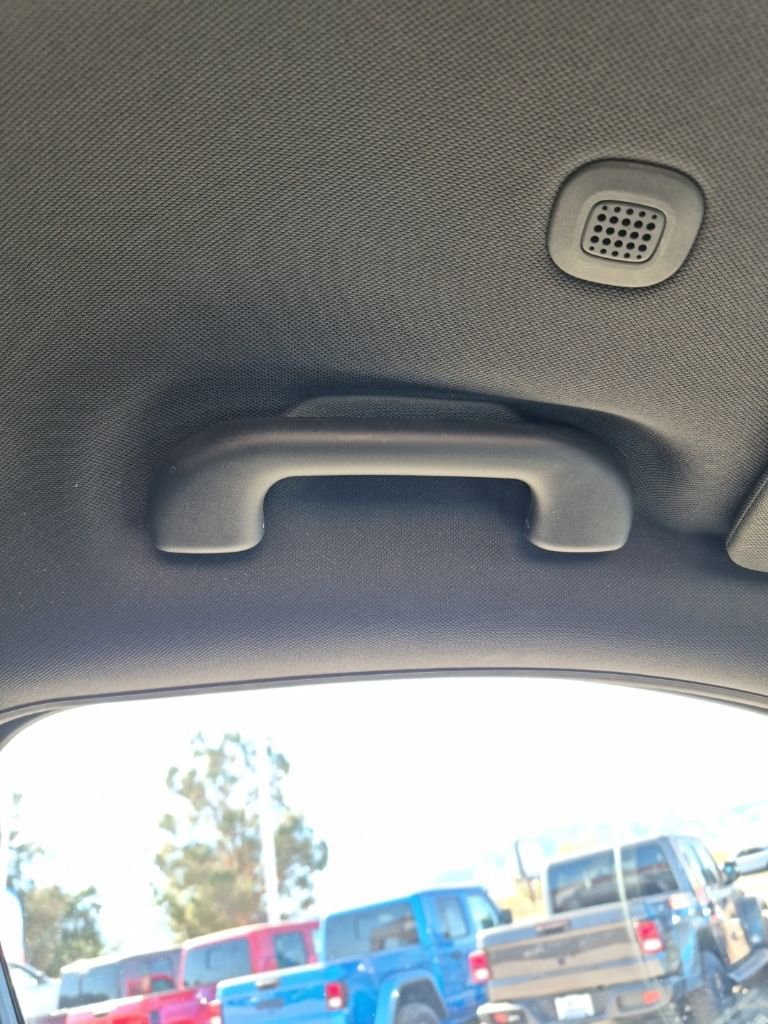 Used 2023 Jeep Grand Cherokee L Altitude AWD/4WD image 48