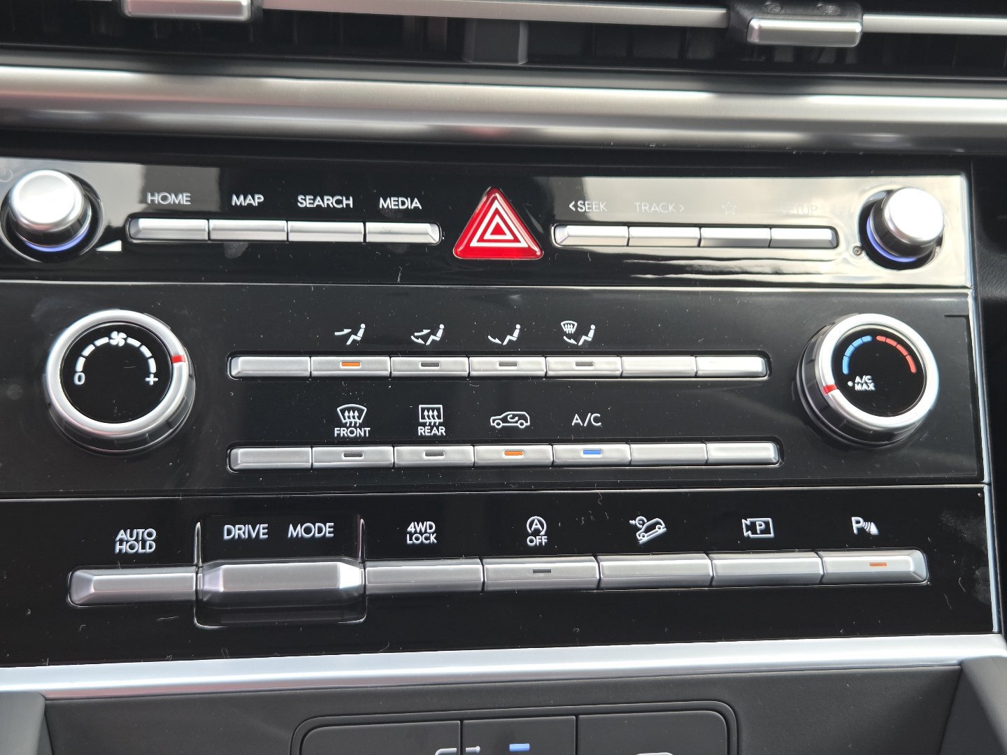 New 2026 Hyundai Santa Fe SE AWD/4WD image 35