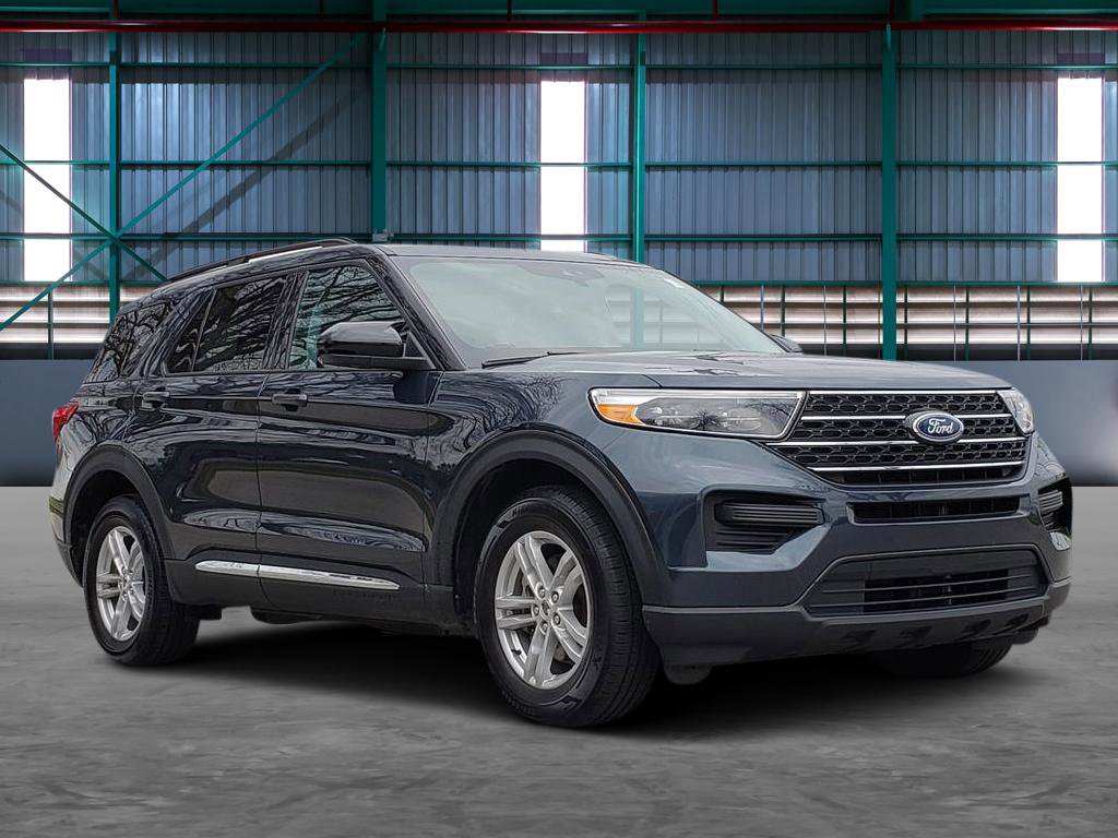 Used 2022 Ford Explorer XLT w/ Class IV Trailer Tow Package AWD/4WD image 6