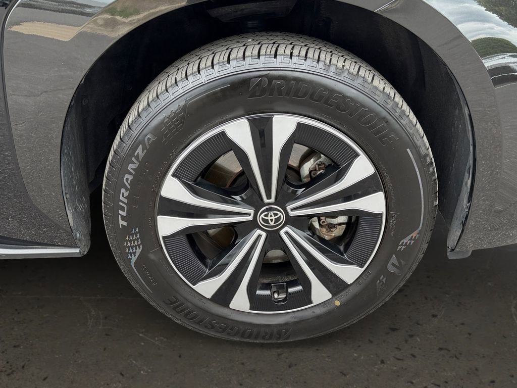 Used 2025 Toyota bZ4X AWD w/ Weather Package image 27