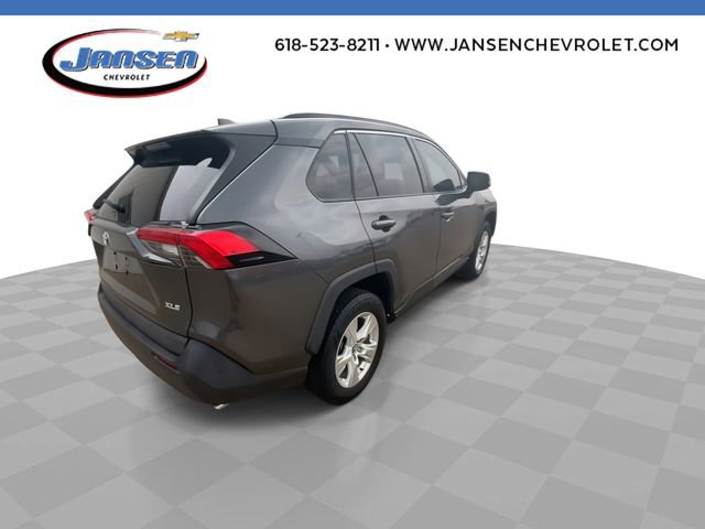 Used 2020 Toyota RAV4 XLE w/ Convenience Package image 8