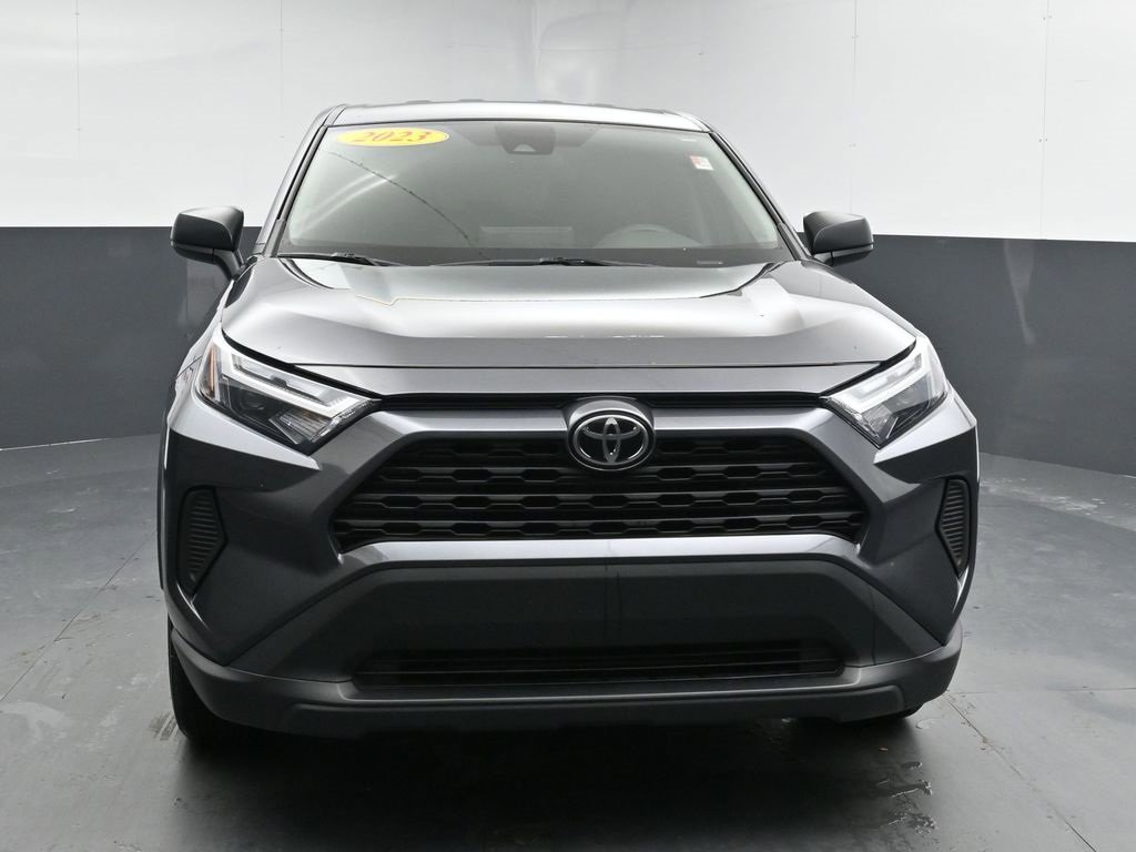 Used 2023 Toyota RAV4 LE image 3