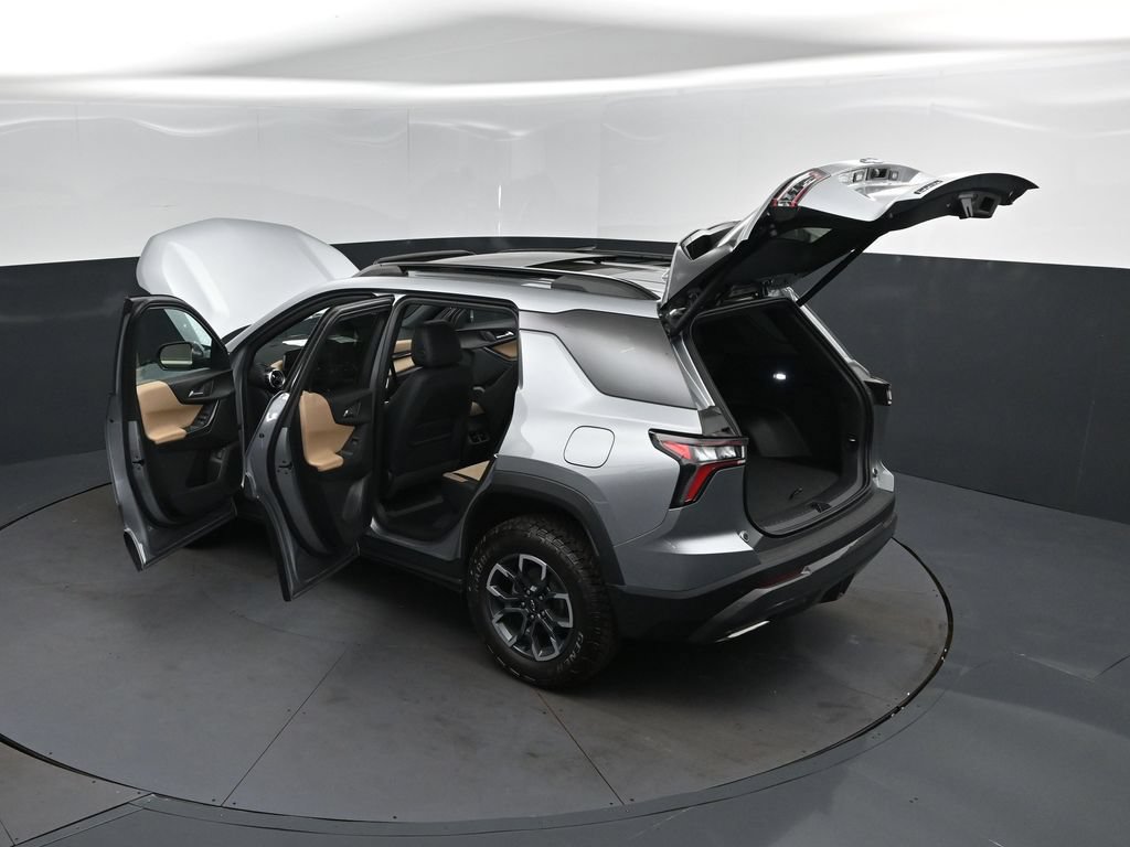 New 2026 Chevrolet Equinox ACTIV w/ Convenience Package III FWD image 47