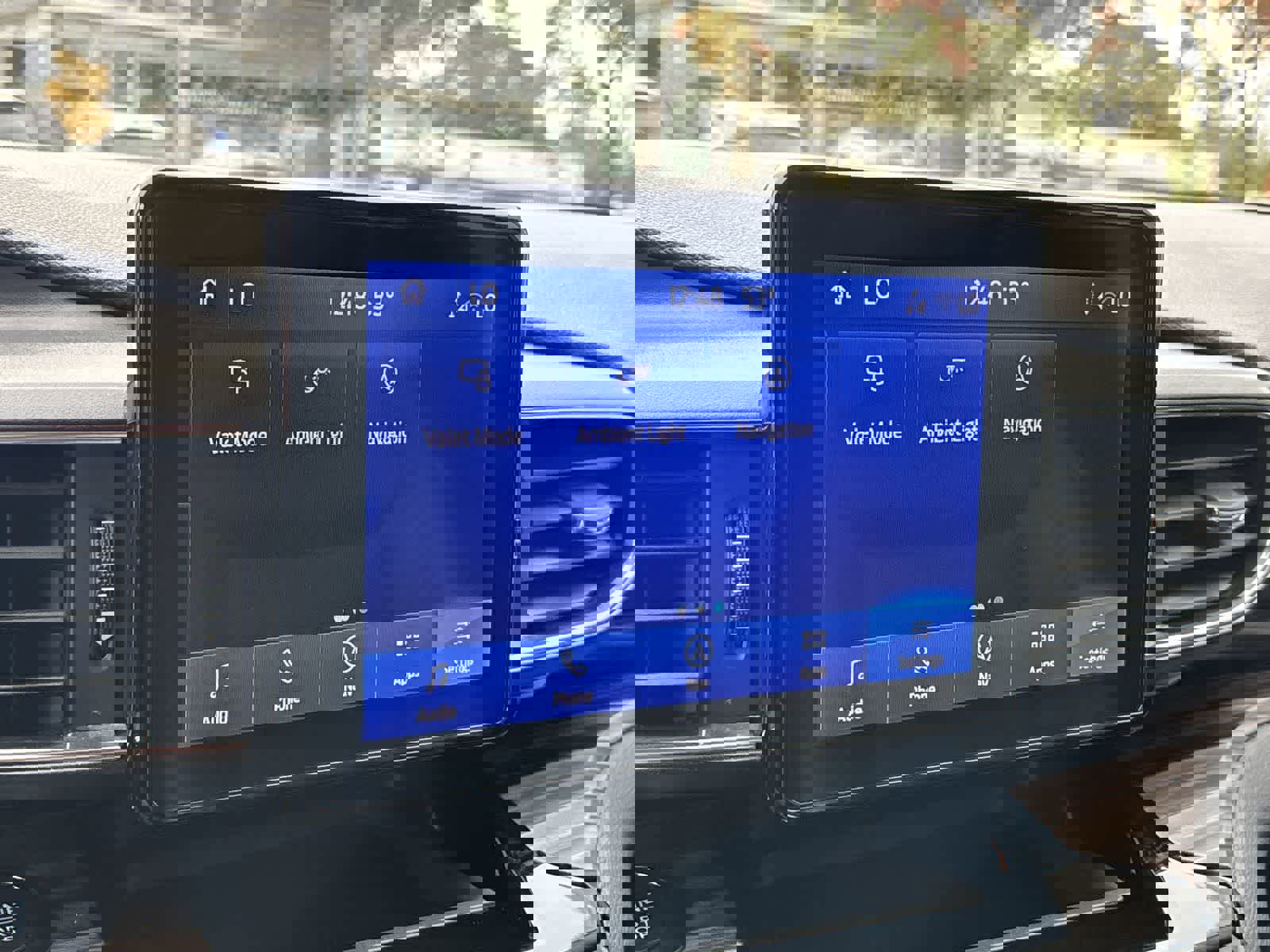 Used 2023 Ford Explorer Limited image 26