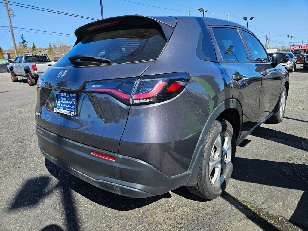 Used 2023 Honda HR-V LX image 5