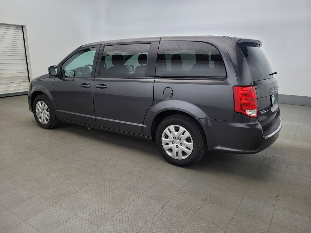 Used 2018 Dodge Grand Caravan SE image 3