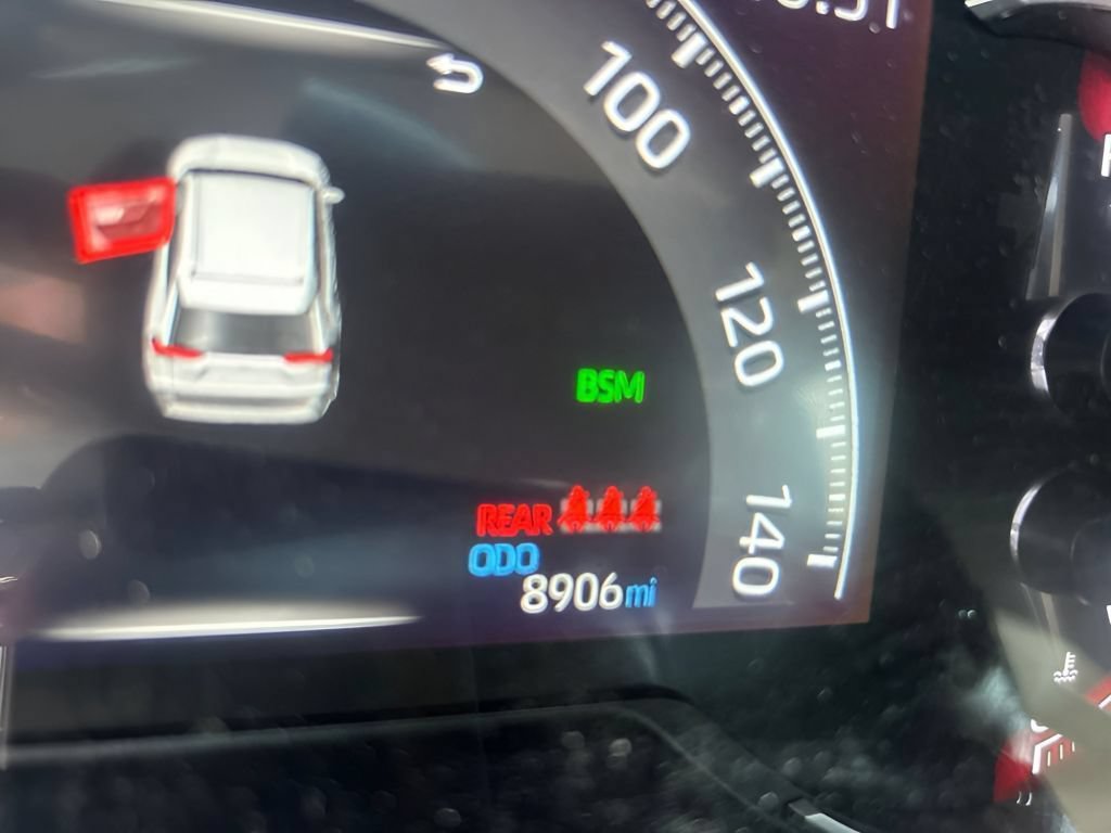 Used 2024 Toyota RAV4 XLE AWD/4WD image 8