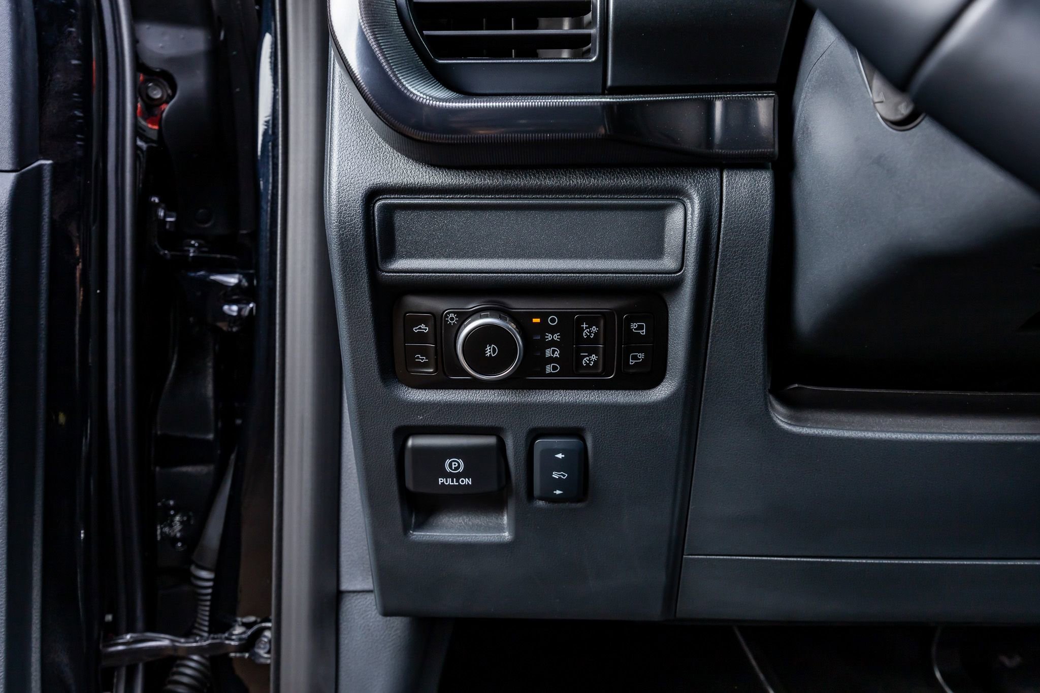 Used 2025 Ford F150 Raptor w/ Equipment Group 803A Raptor R image 22