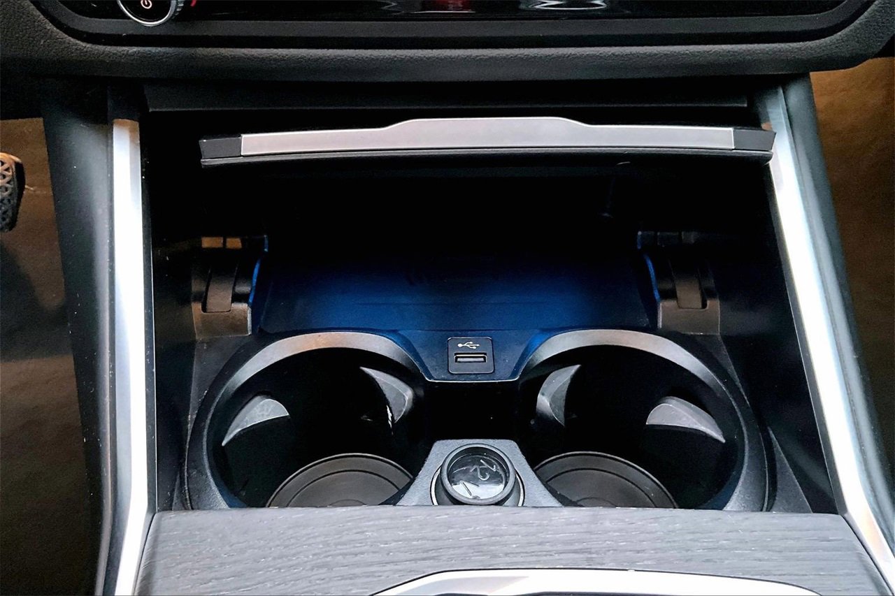 Used 2023 BMW 330i xDrive 330i xDrive w/ Driving Assistance Package image 18