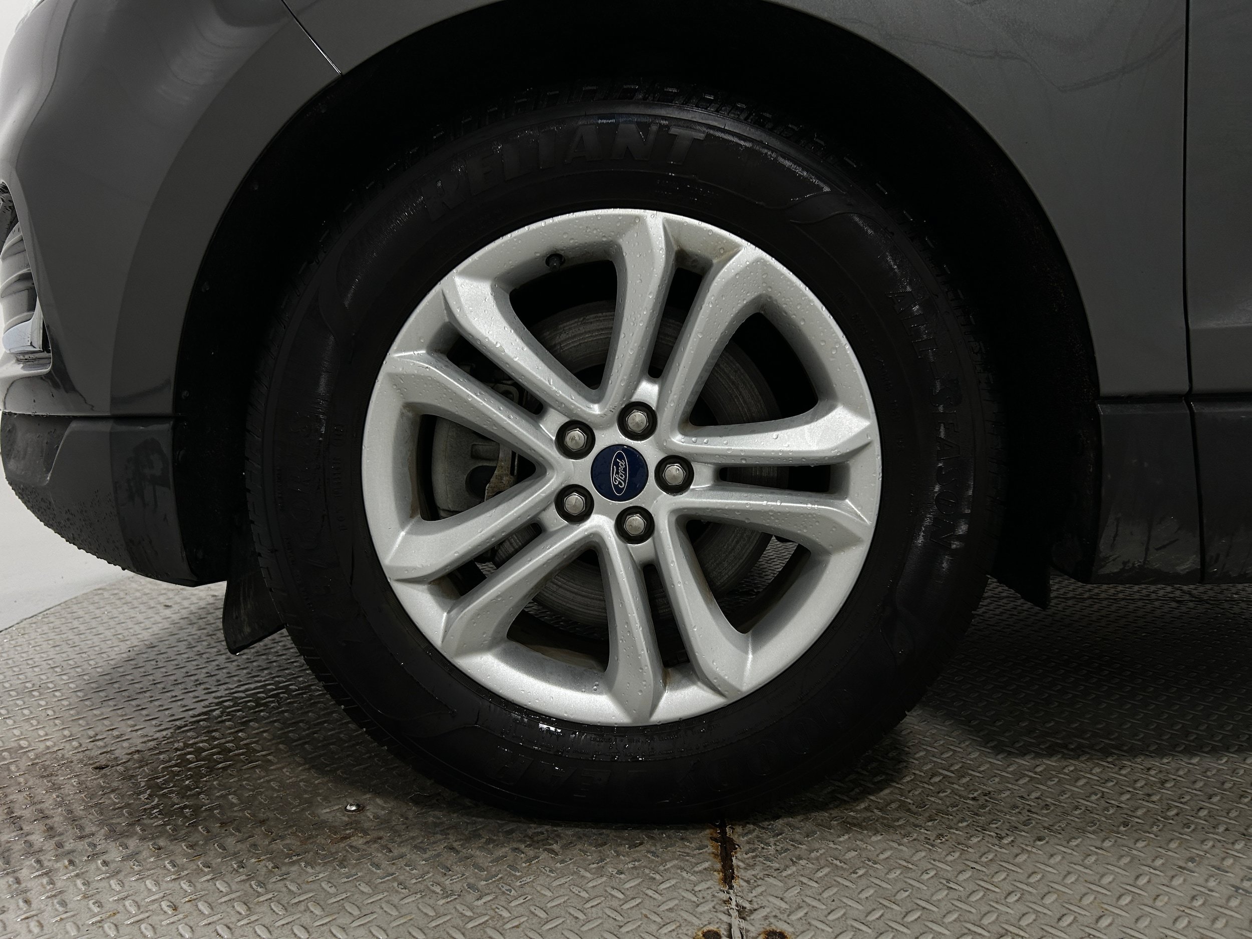 Used 2020 Ford Edge SEL AWD/4WD image 35