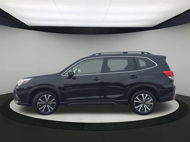 Used 2023 Subaru Forester Limited image 4