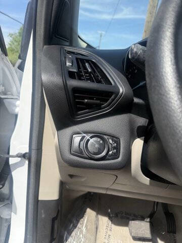 Used 2014 Ford Escape SE AWD/4WD image 16