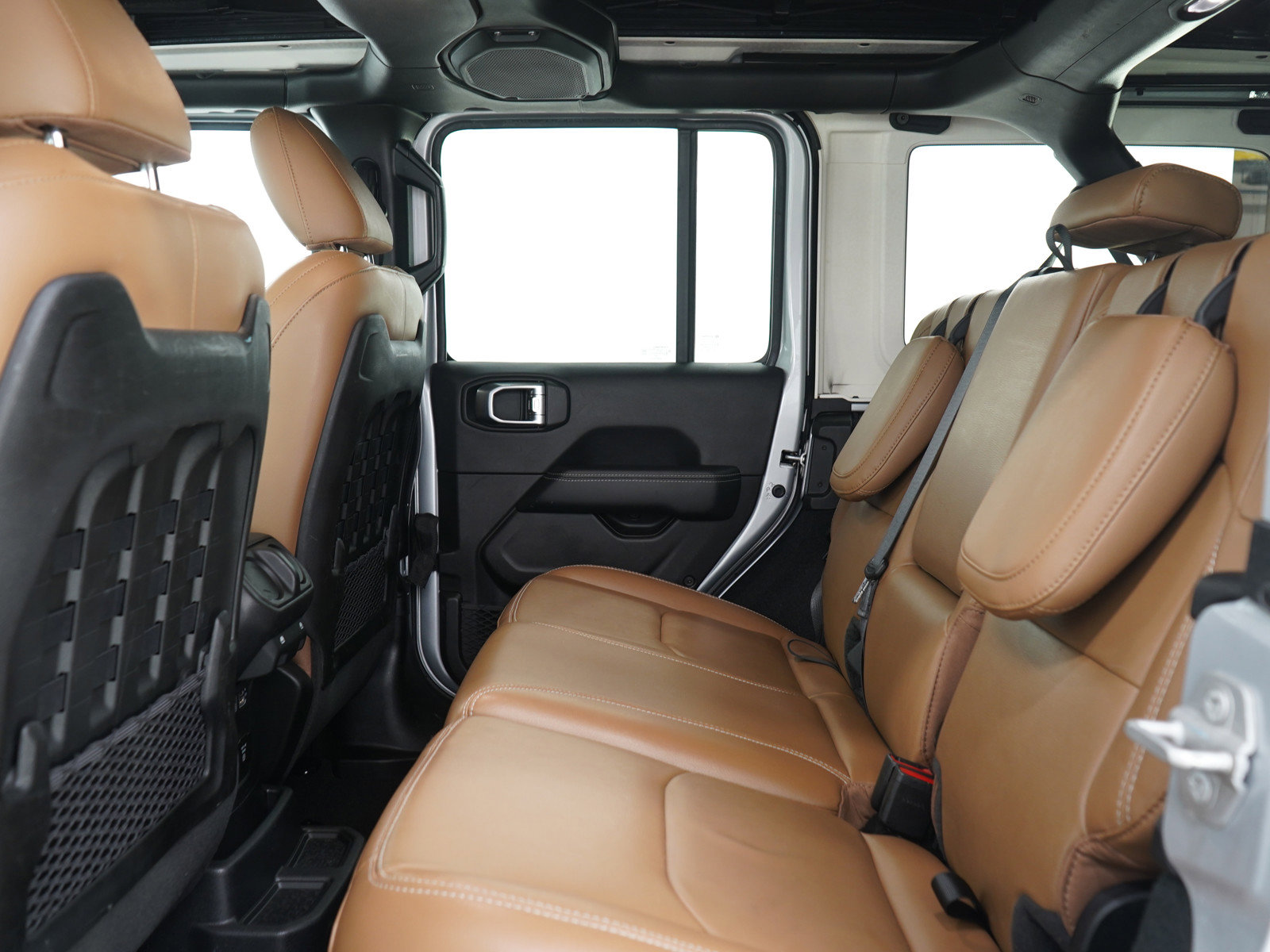 Used 2023 Jeep Wrangler Unlimited Rubicon 4xe w/ Safety Group image 17