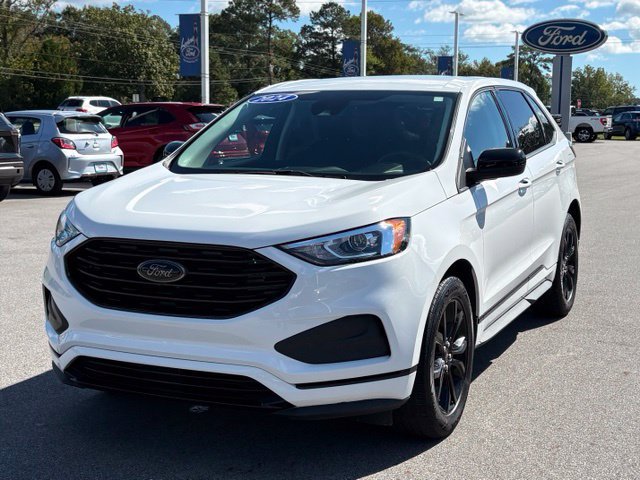 Used 2024 Ford Edge SE w/ Black Appearance Package