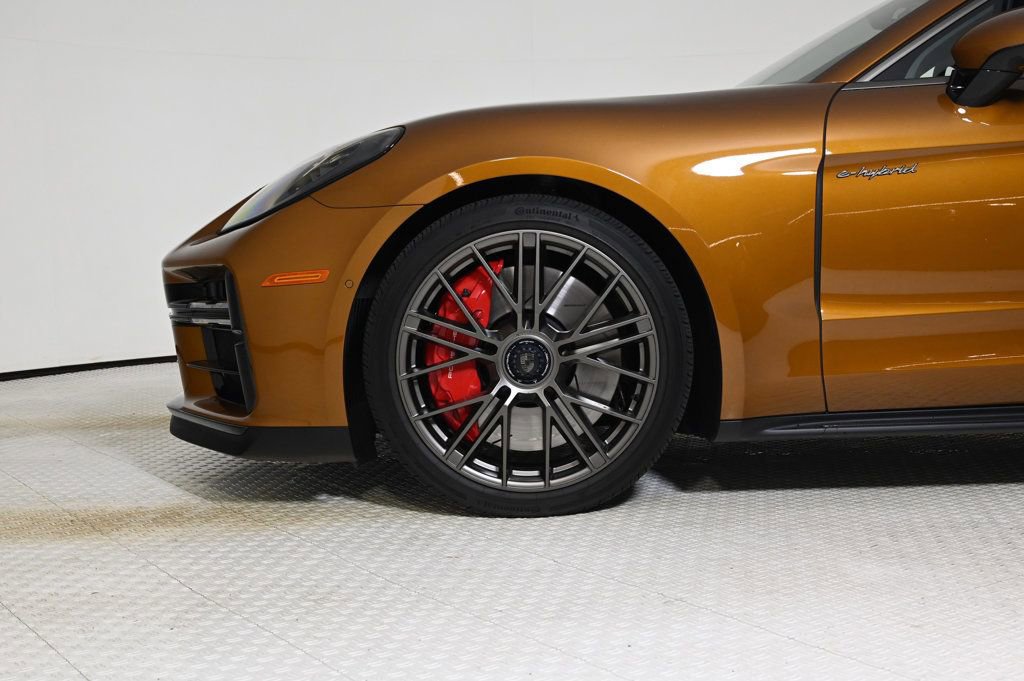 Used 2025 Porsche Panamera Turbo image 32