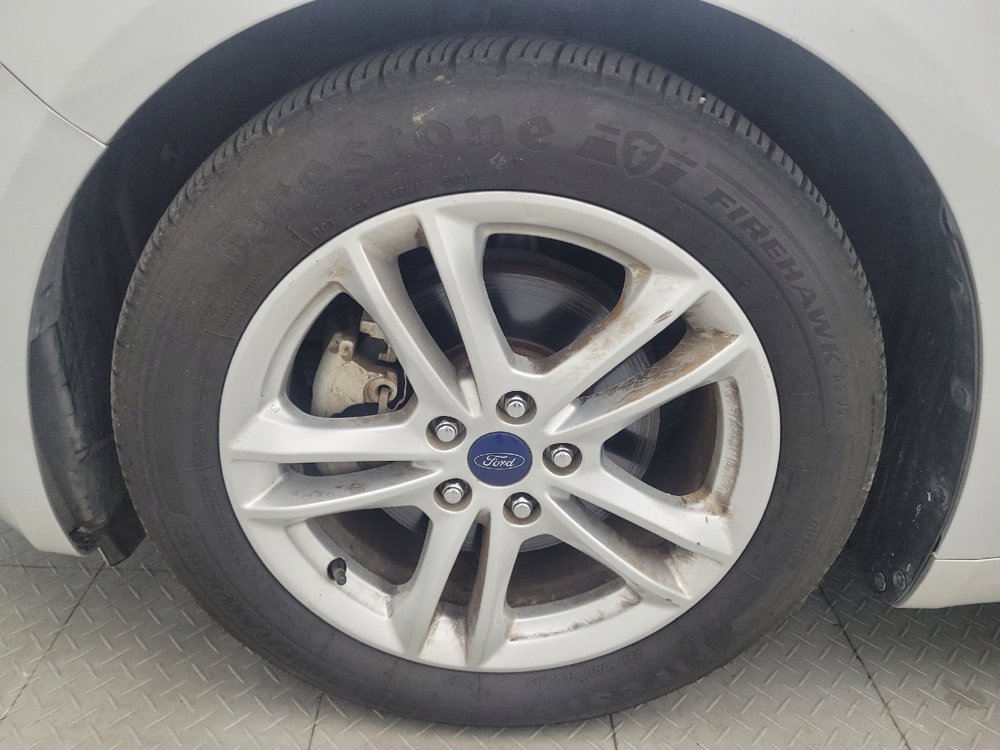 Used 2018 Ford Fusion SE w/ Fusion SE Technology Package FWD image 31
