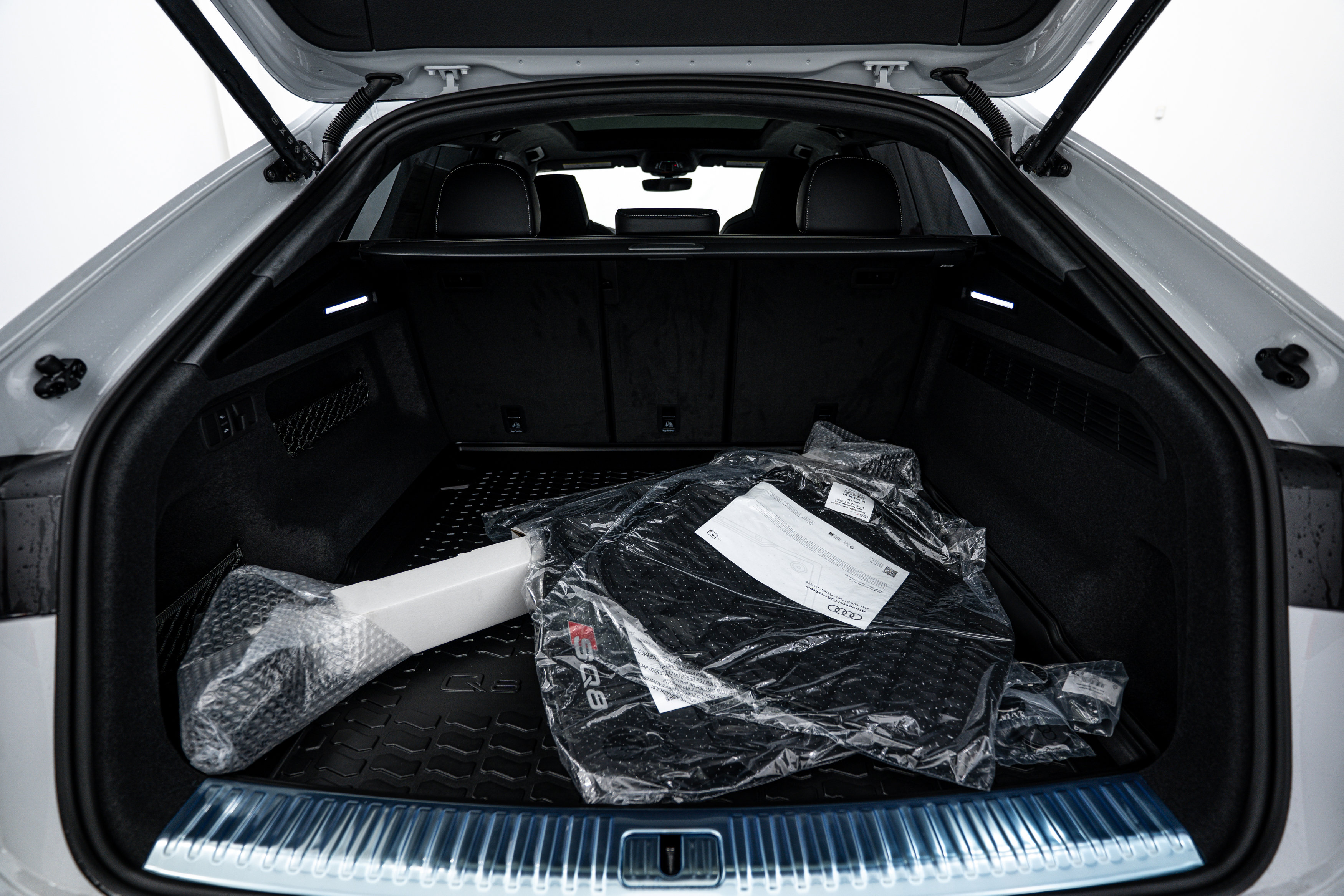 New 2026 Audi SQ8 Prestige image 21