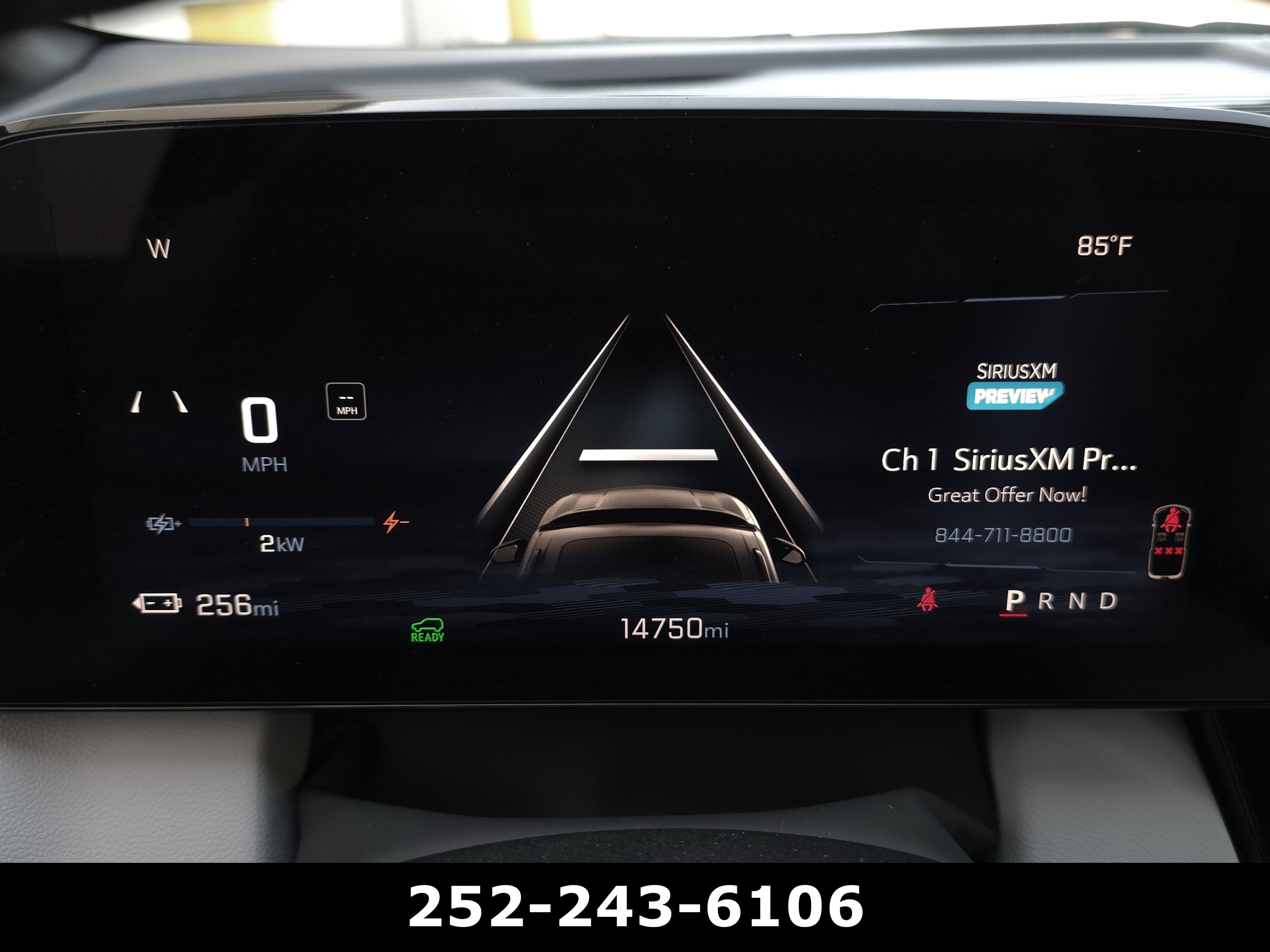 Used 2025 Chevrolet Equinox EV LT FWD image 23