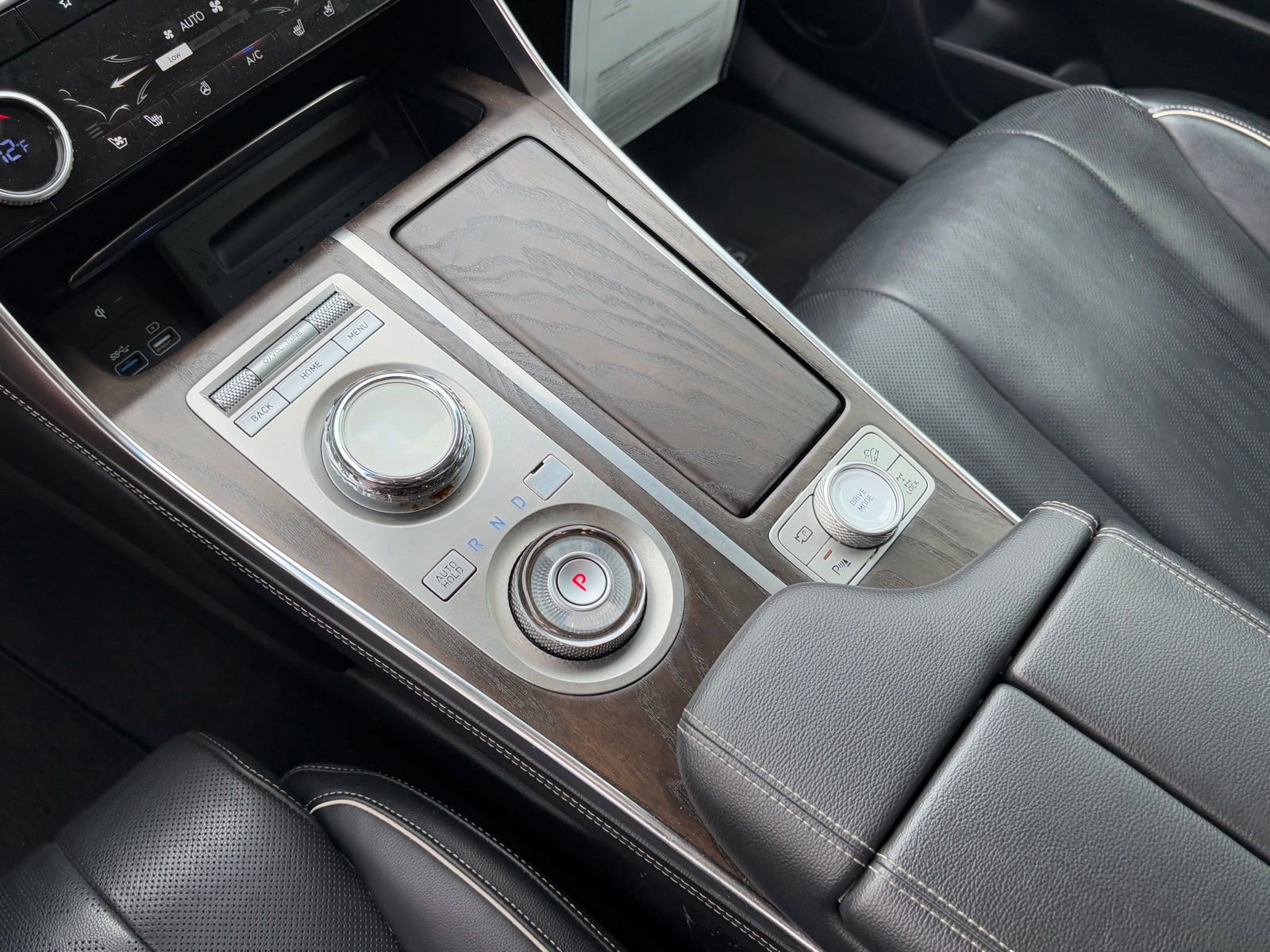 Used 2023 Genesis GV80 2.5T w/ Prestige 20" Package image 25