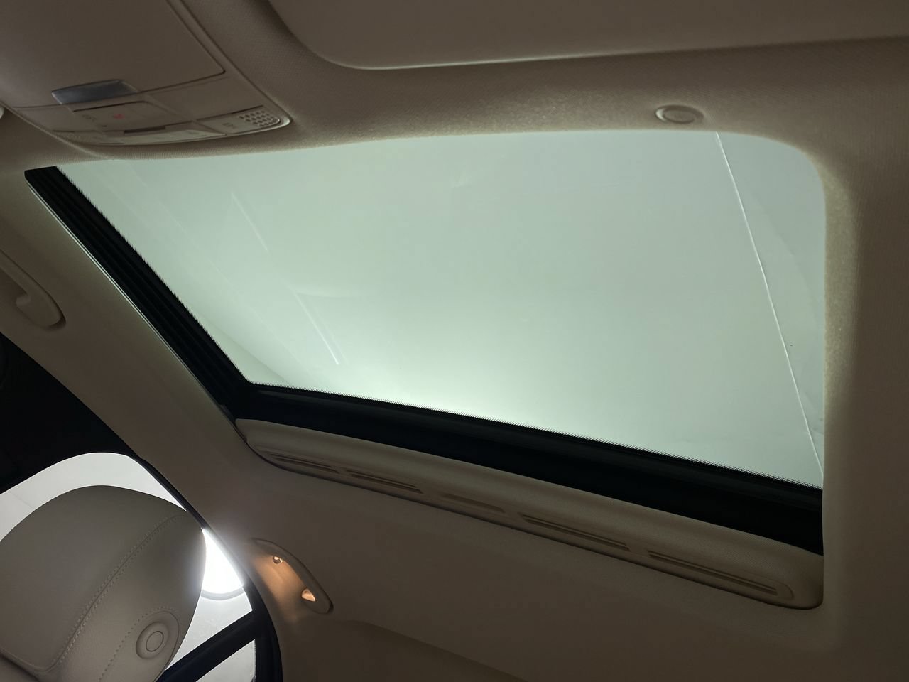 Used 2021 Mercedes-Benz C 300 4MATIC Sedan image 10