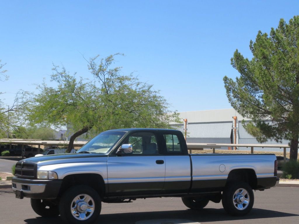 Used 1996 Dodge Ram 2500 Truck 4x4 Club Cab image 1