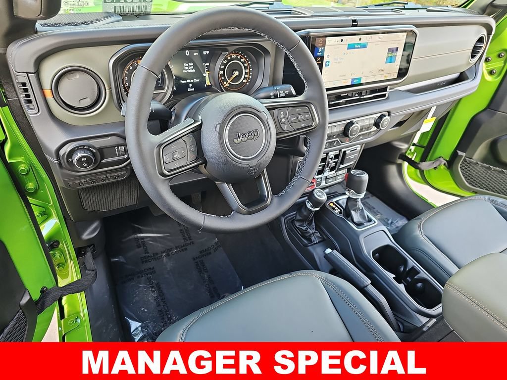New 2025 Jeep Gladiator Mojave w/ Convenience Group AWD/4WD image 15