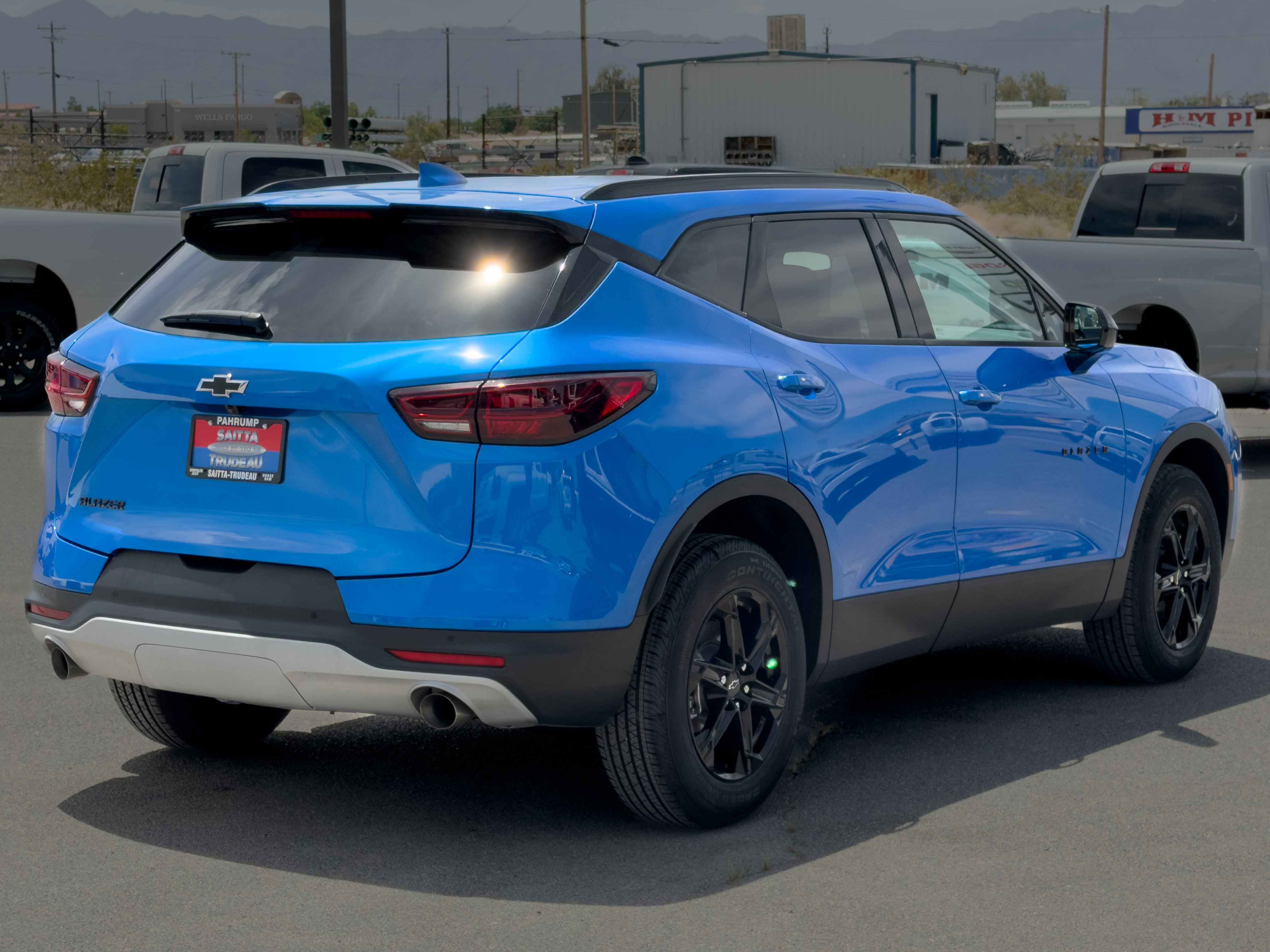 Used 2025 Chevrolet Blazer LT w/ Midnight/Sport Edition FWD image 5