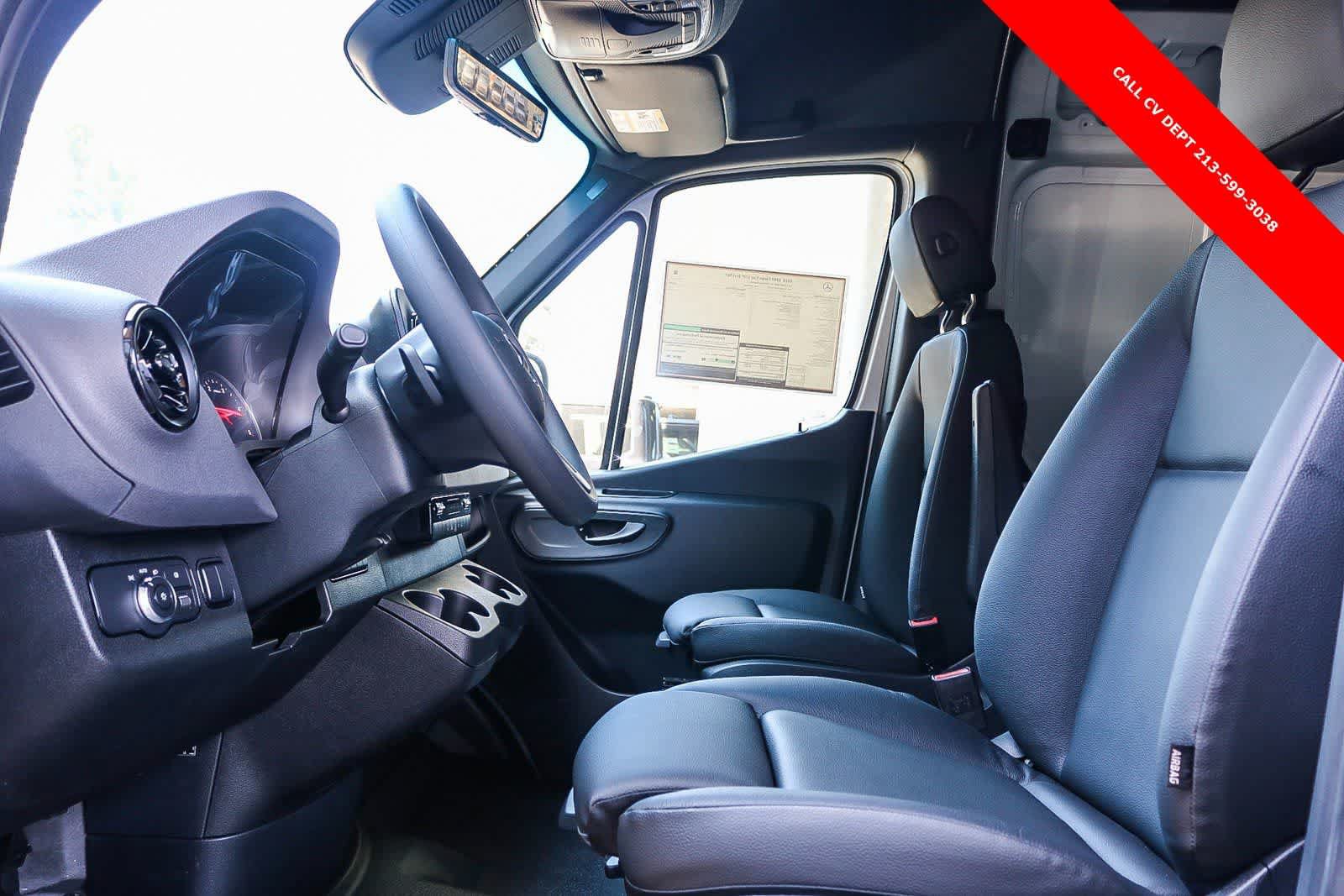 Used 2024 Mercedes-Benz Sprinter 2500 image 19
