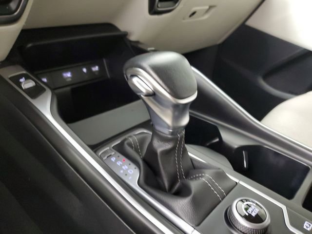 Used 2023 Kia Sorento S image 31