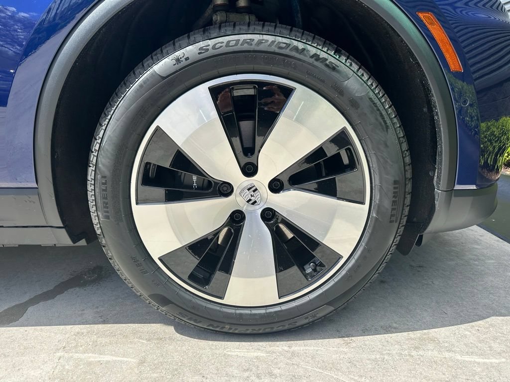 Used 2026 Porsche Macan Electric RWD image 15