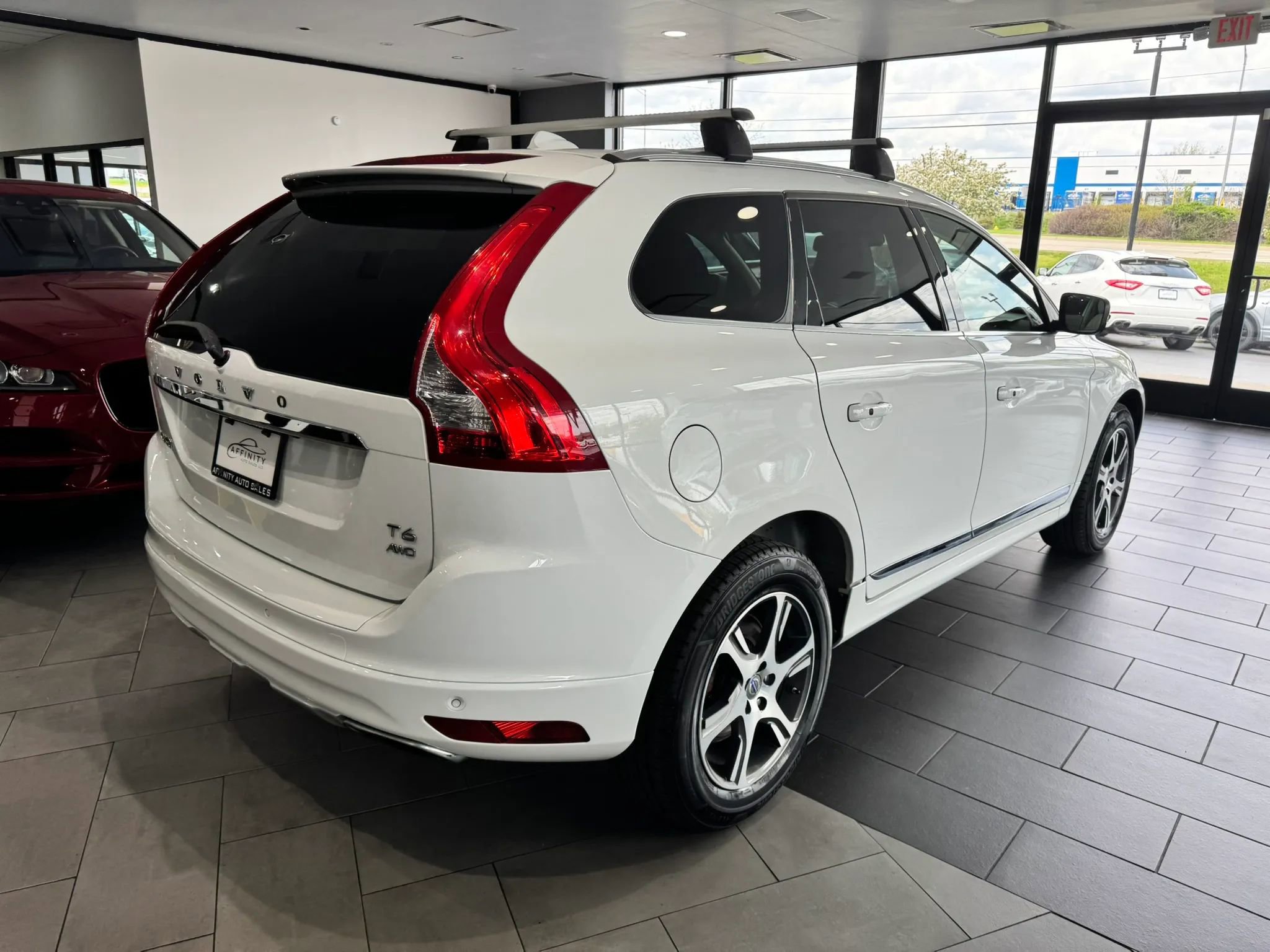 Used 2014 Volvo XC60 T6 AWD/4WD image 5