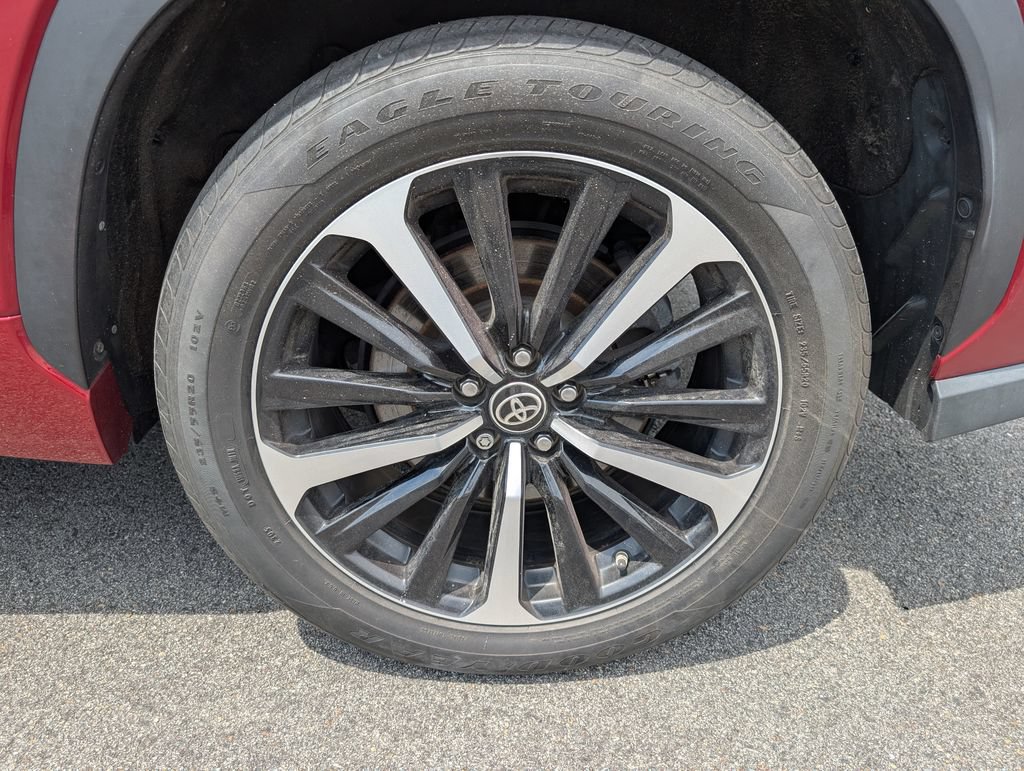 Used 2021 Toyota Highlander XSE AWD/4WD image 12