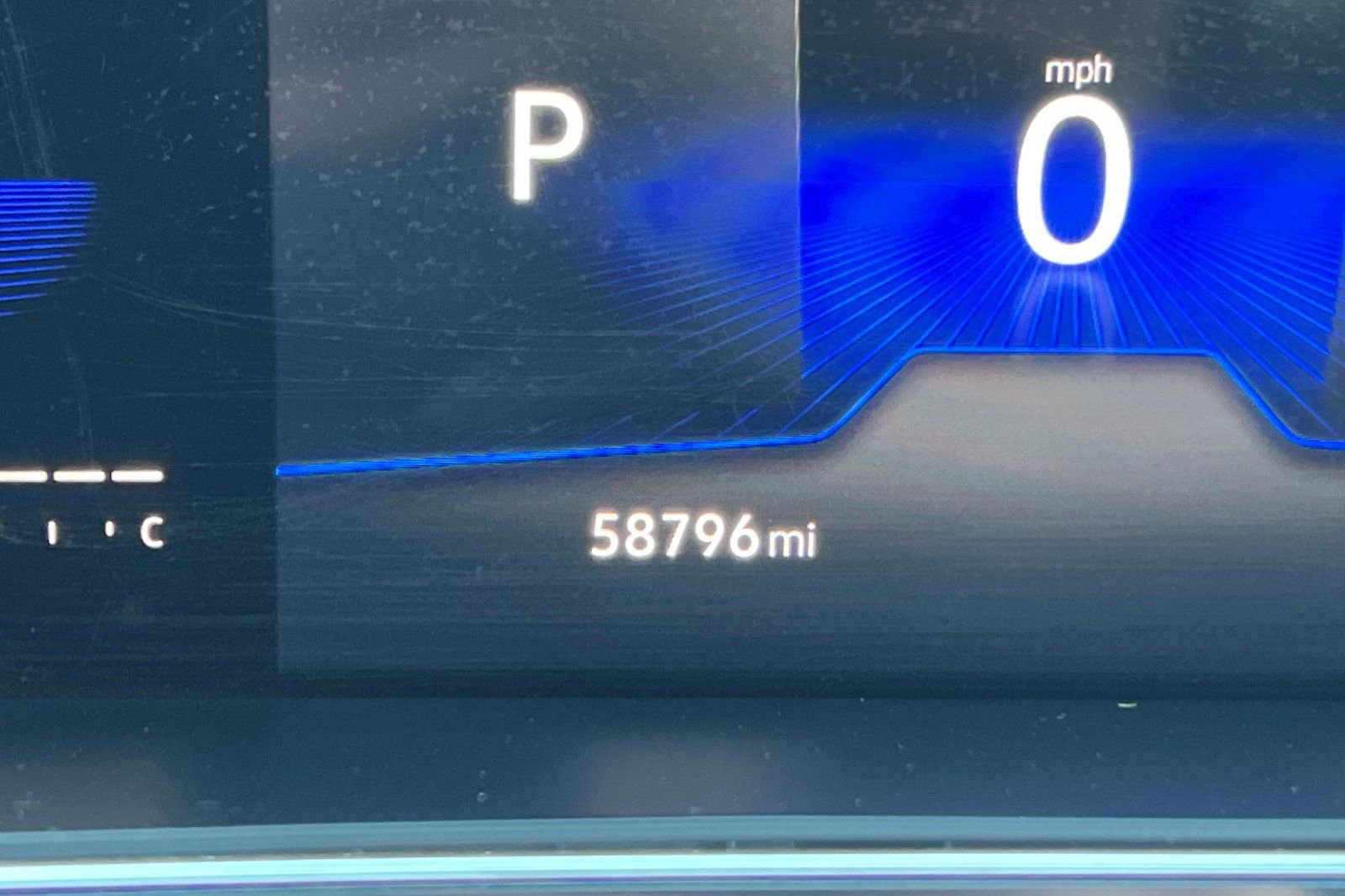 Used 2022 Volkswagen Tiguan SE image 26