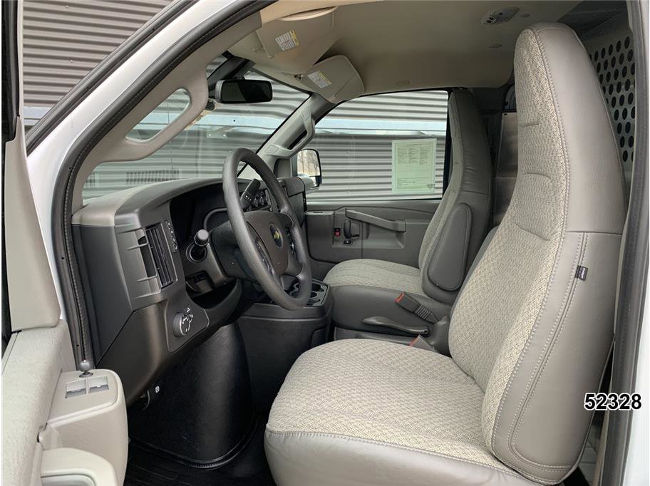 Used 2025 Chevrolet Express 2500 Extended w/ Communications Package image 24