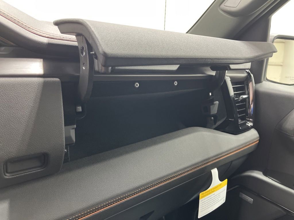 New 2026 GMC Sierra 1500 AT4 w/ AT4 Premium Package AWD/4WD image 21