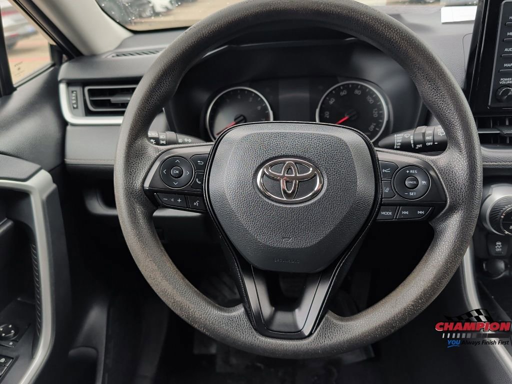 Used 2021 Toyota RAV4 XLE image 15