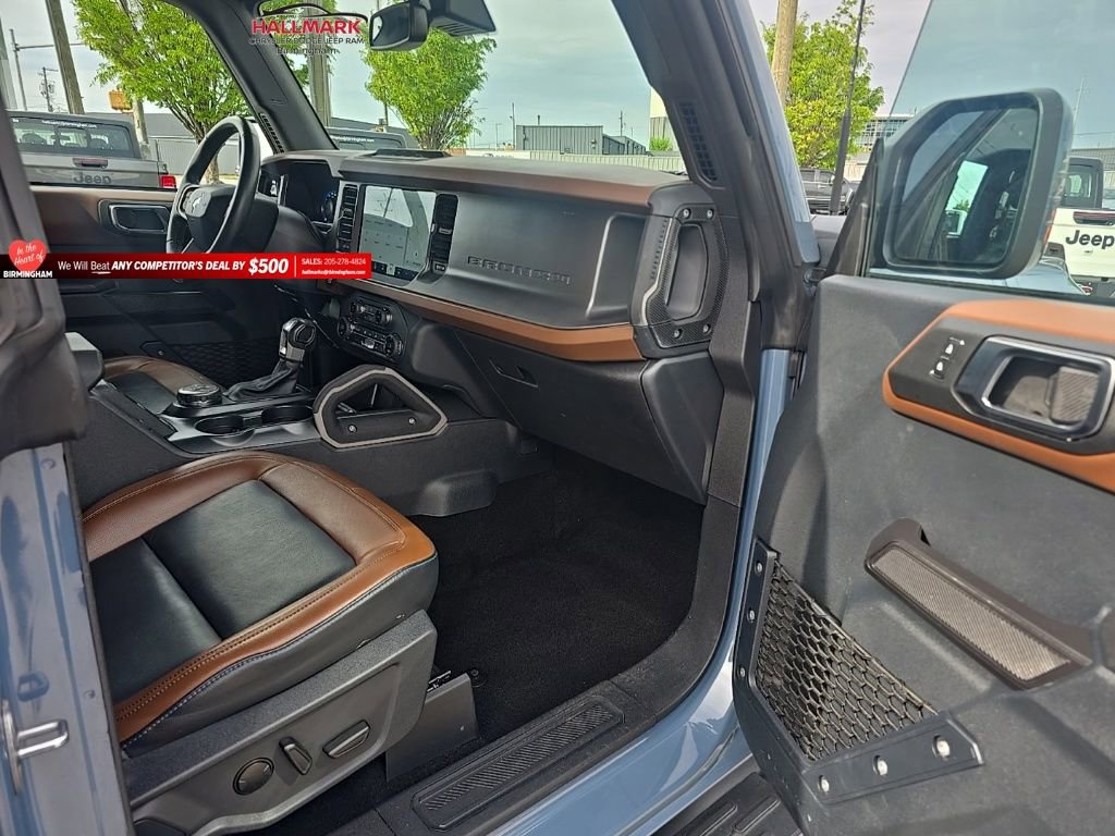 Used 2024 Ford Bronco Outer Banks w/ Sasquatch Package image 19