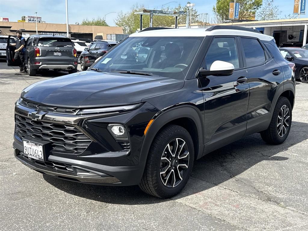 Used 2025 Chevrolet TrailBlazer ACTIV w/ Driver Confidence Package image 7