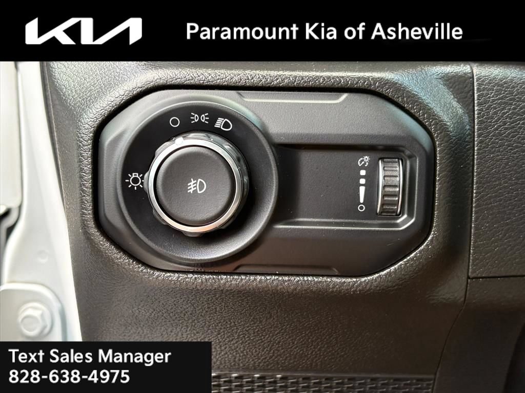 Used 2023 Jeep Wrangler Unlimited Sport AWD/4WD image 23