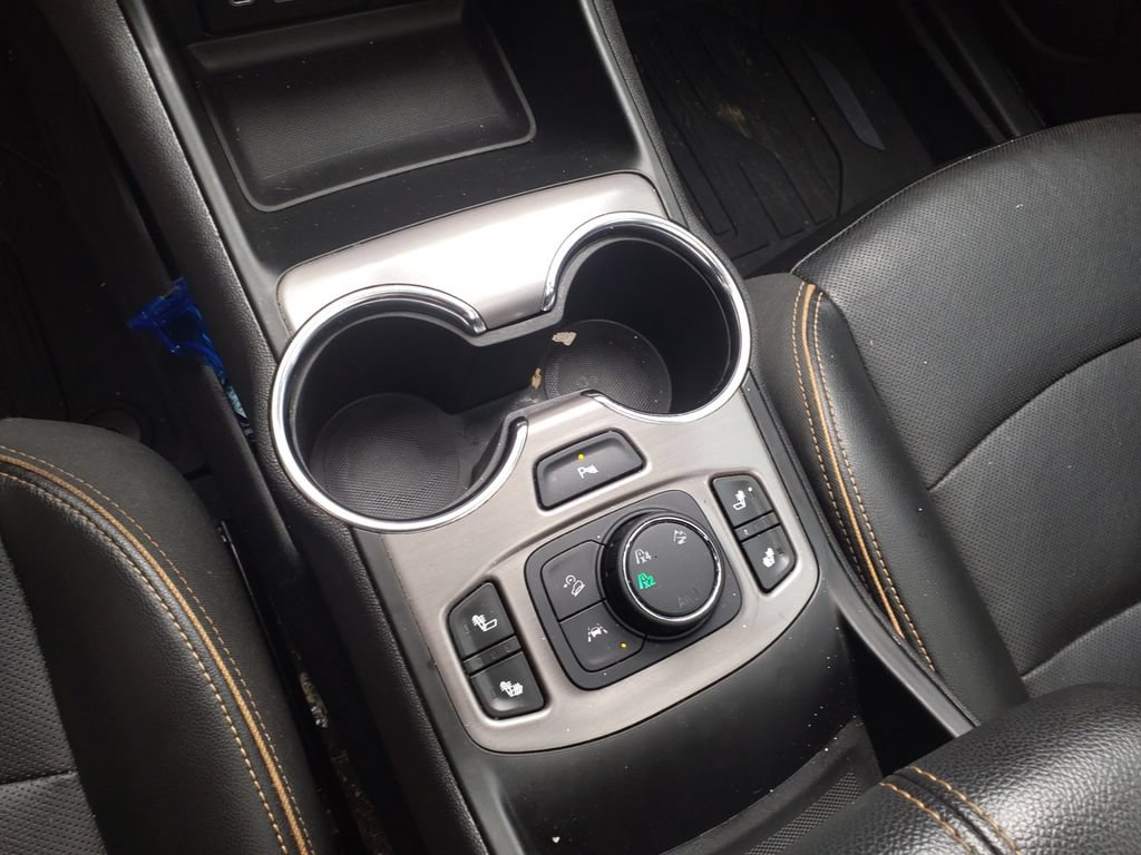 Used 2022 GMC Terrain AT4 w/ Tech Package AWD/4WD image 28